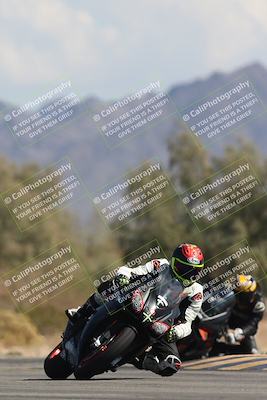 media/Oct-13-2025-Moto Forza (Mon) [[a66d839500]]/2-A Group/Session 4 Turn 7/